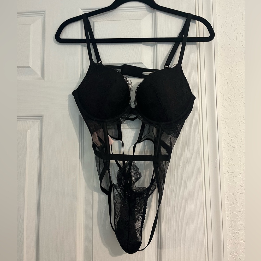 Victoria’s Secret black lace, Teddy, new tag size medium